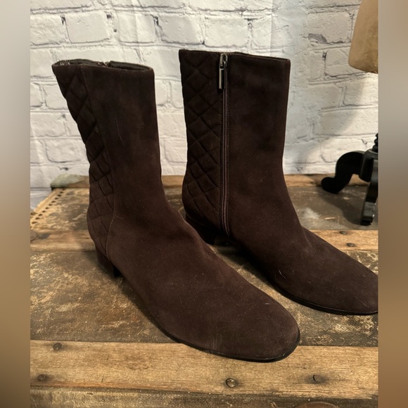 Aquatalia | Lilli Quilted Brown Suede Bootie | Sz 12 - Picture 8 of 8